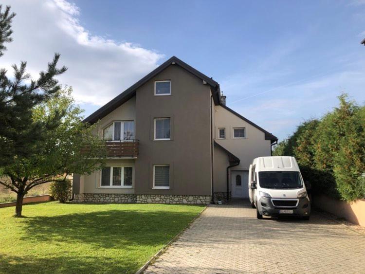 Relax Villa Tatry - Wifi/Tv, Bbq, Billiard Nova Lesna Exterior photo